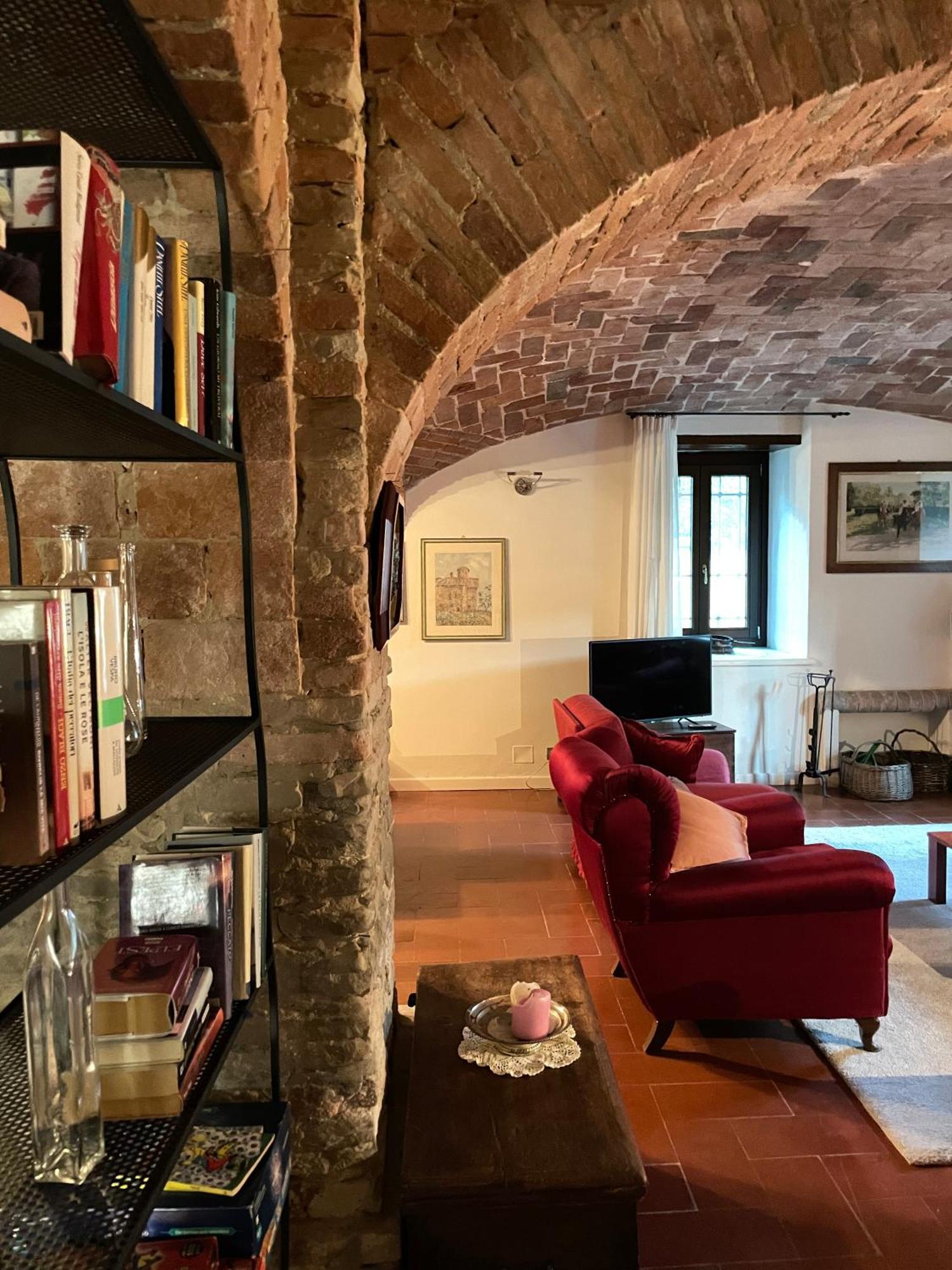 Casa Del Canta Holiday home Borgomale